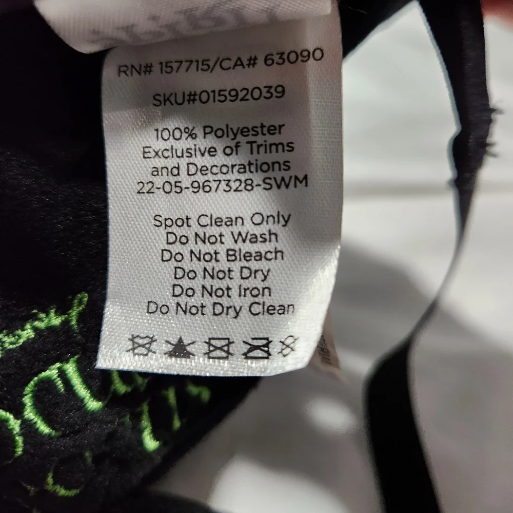 Hocus Pocus Cat Keychain Plush - Picture 8 of 9